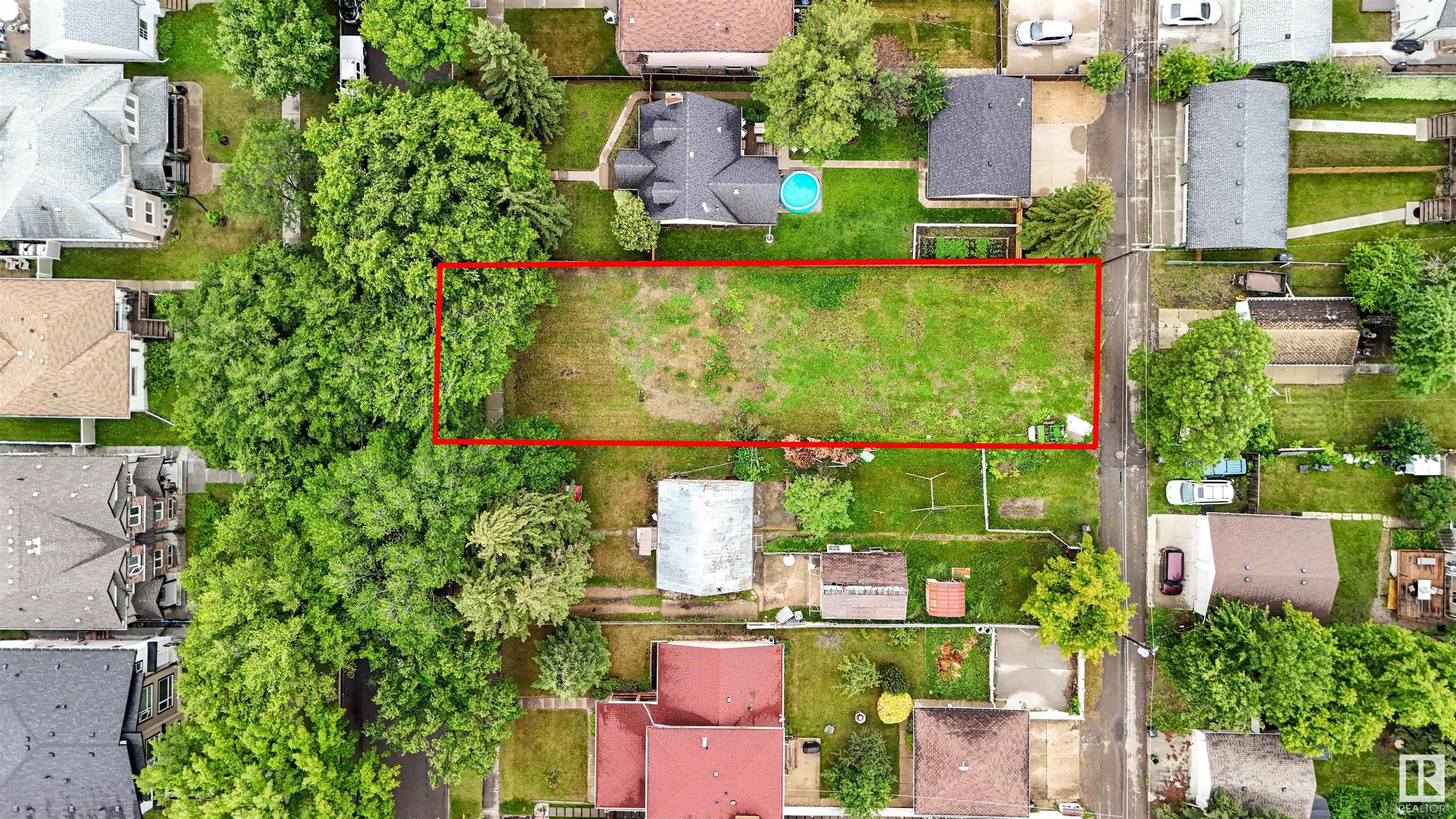 Property Photo:  12210 102 Street NW  AB T5G 2H1 