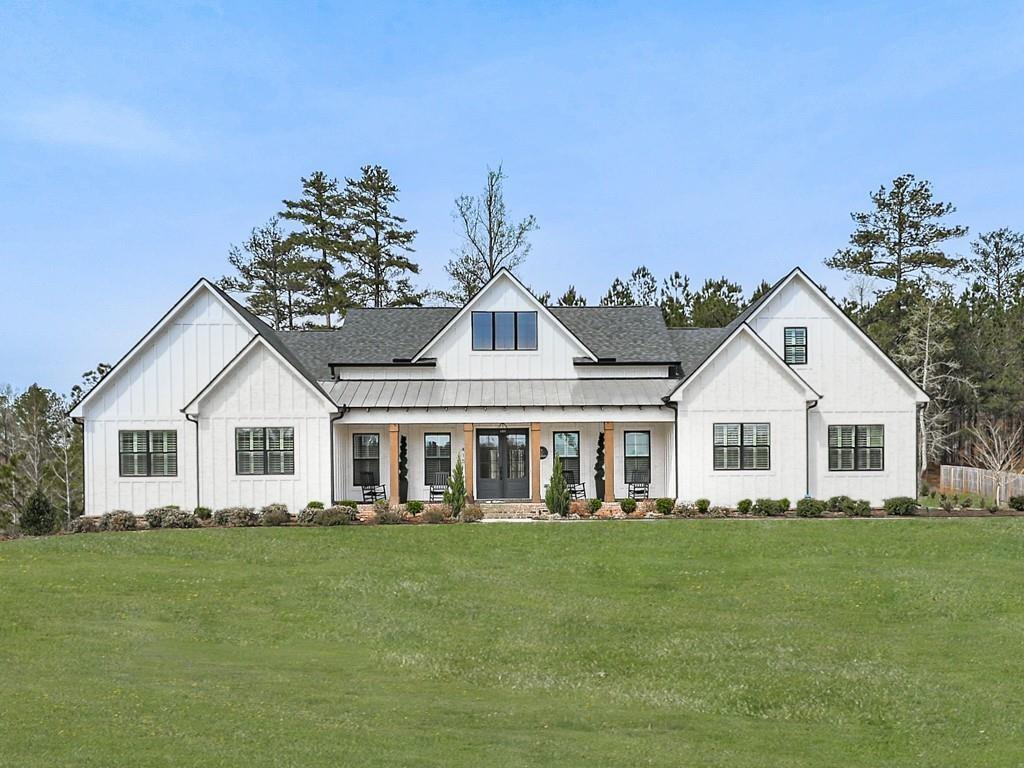 Property Photo: 415 London Road GA 30107