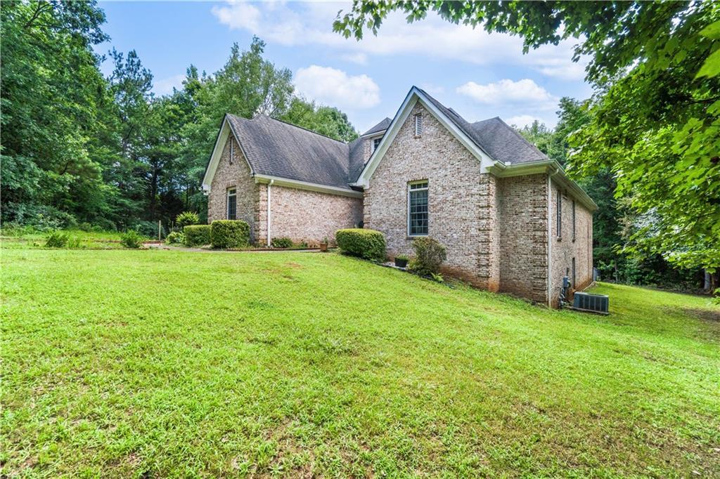 Property Photo: 20 Balfour Drive GA 30014