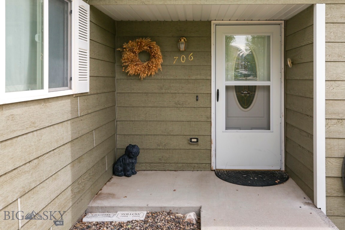 Property Photo:  706 Northern Lights Road  MT 59047 