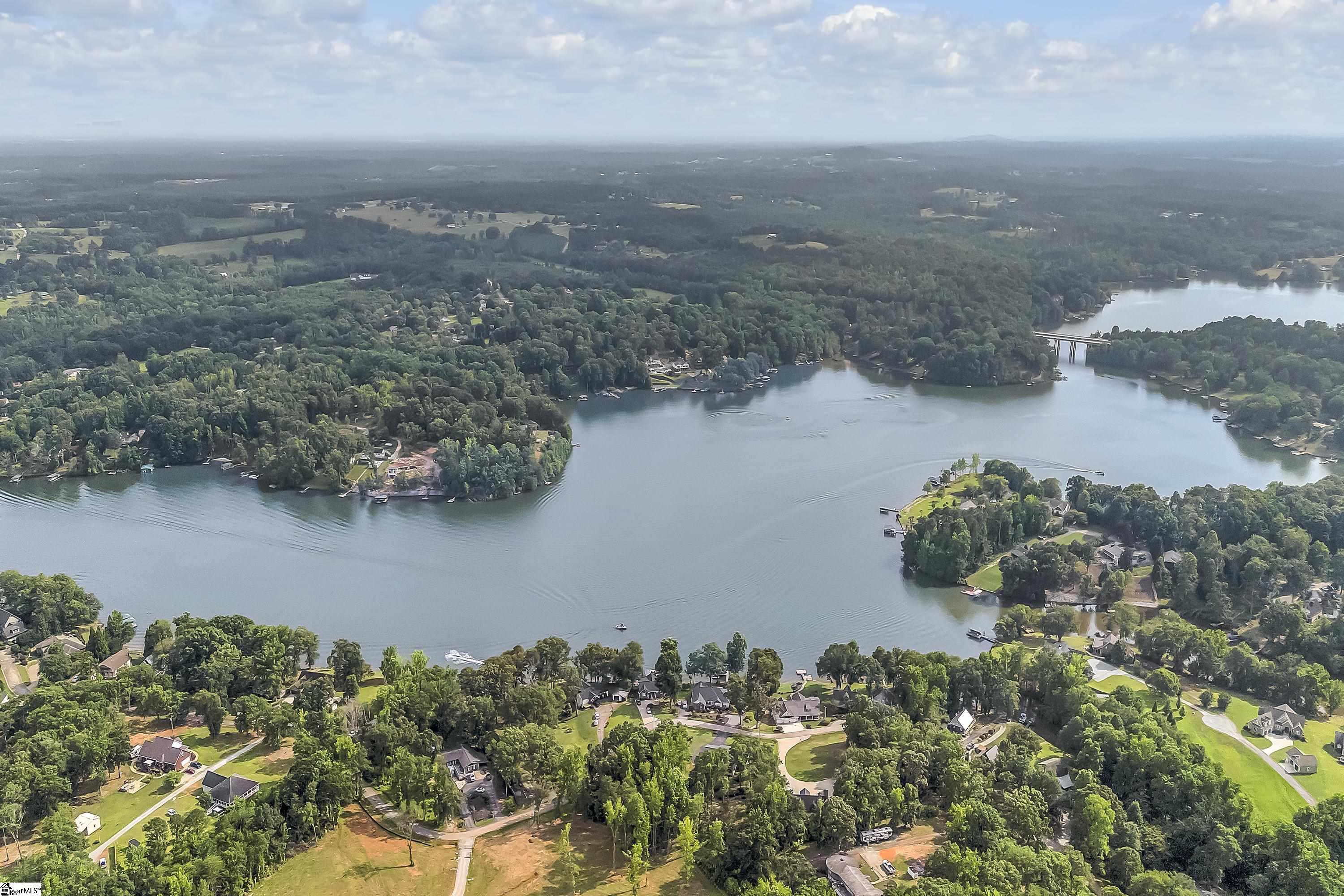 Property Photo: 983 Foster Road SC 29349
