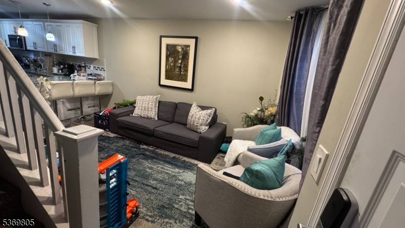 Property Photo: 956 Dehart Pl NJ 07202