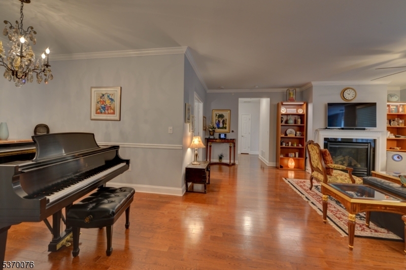 Property Photo: 2 Sandstone Ct D3 NJ 07424