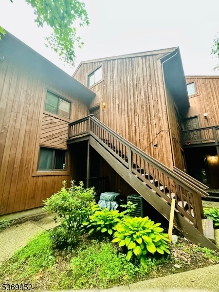 Property Photo: 5 Davos Dr NJ 07462