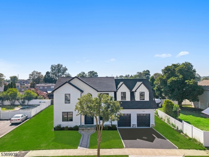 Property Photo: 12 Thistle Ct NJ 07512