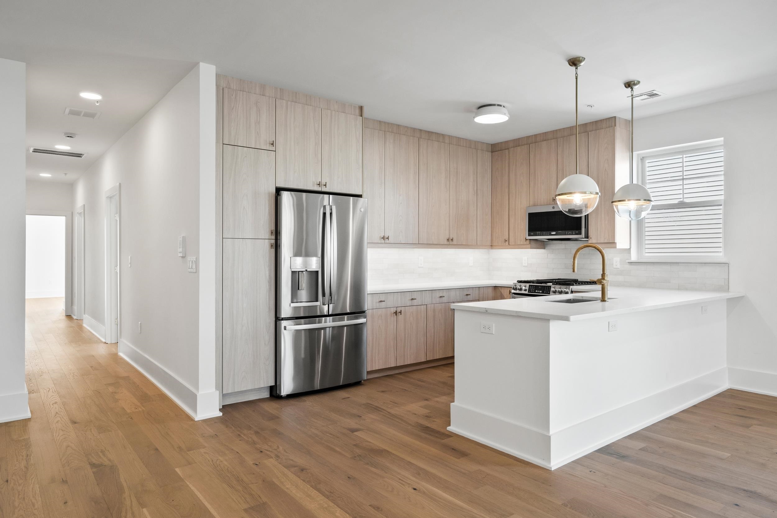 Property Photo: 525 Avenue E 2 NJ 07002