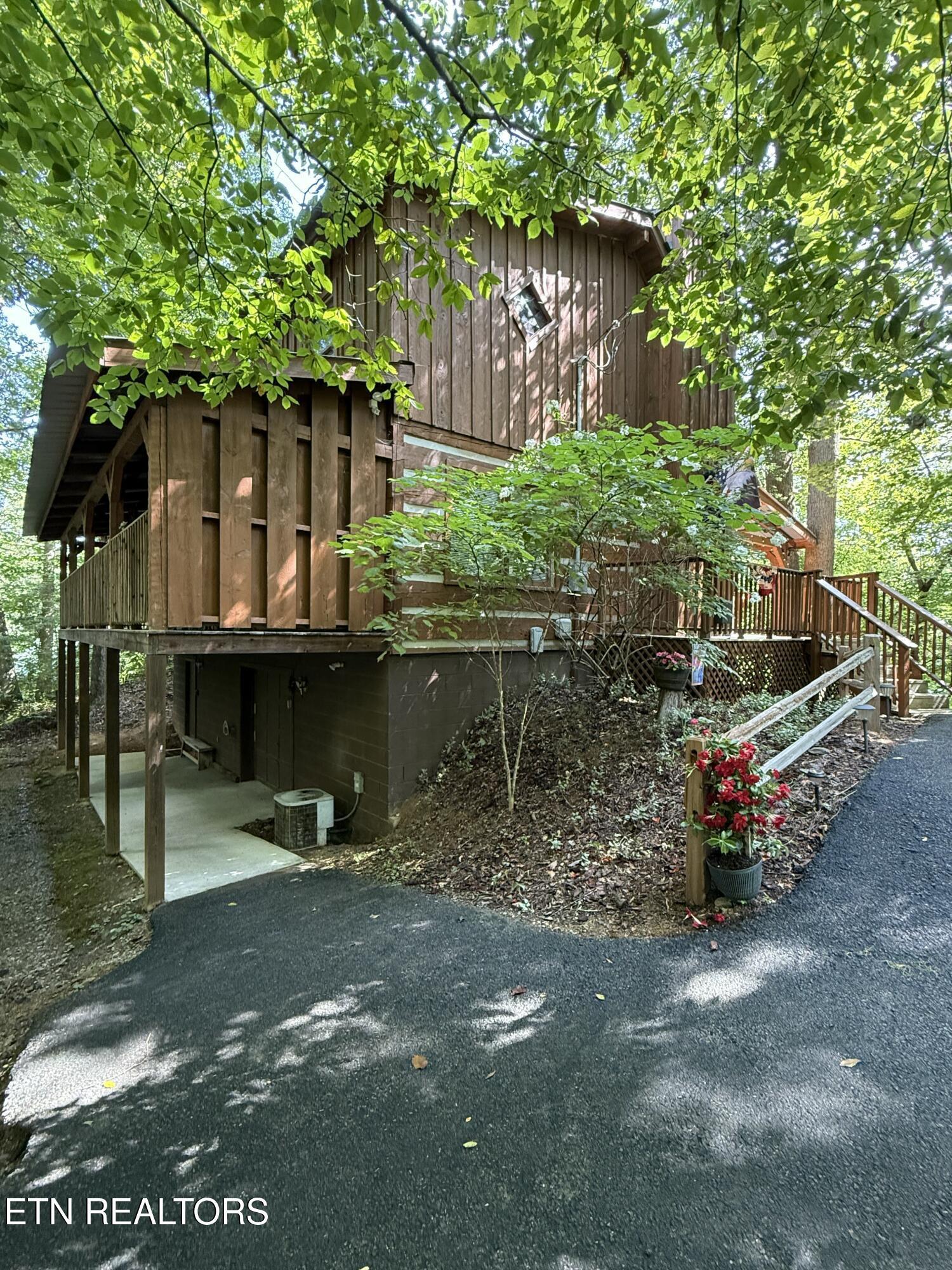 Property Photo:  108 Timberwinds Way  TN 37882 