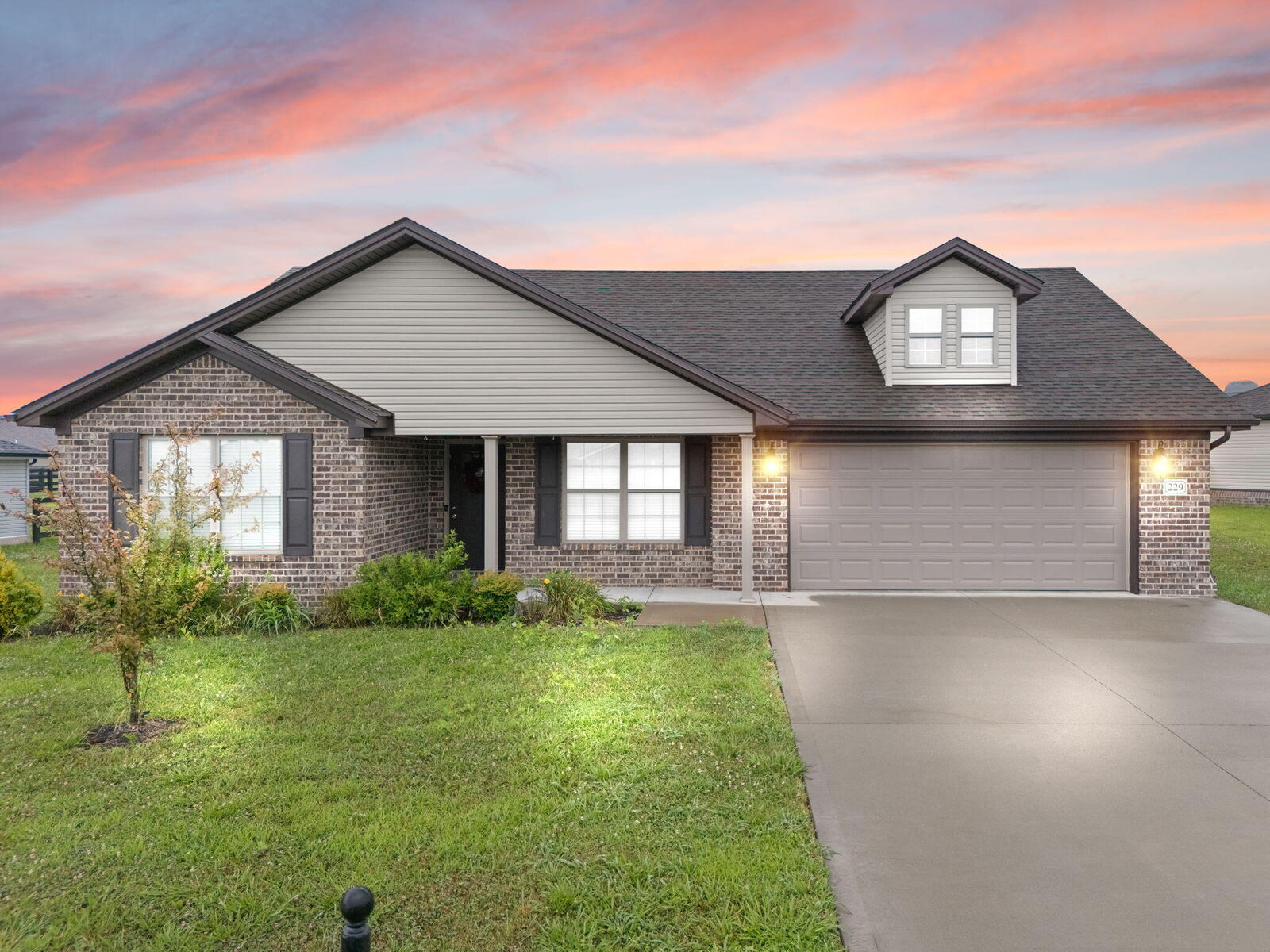 Property Photo:  229 Page Drive  KY 40475 
