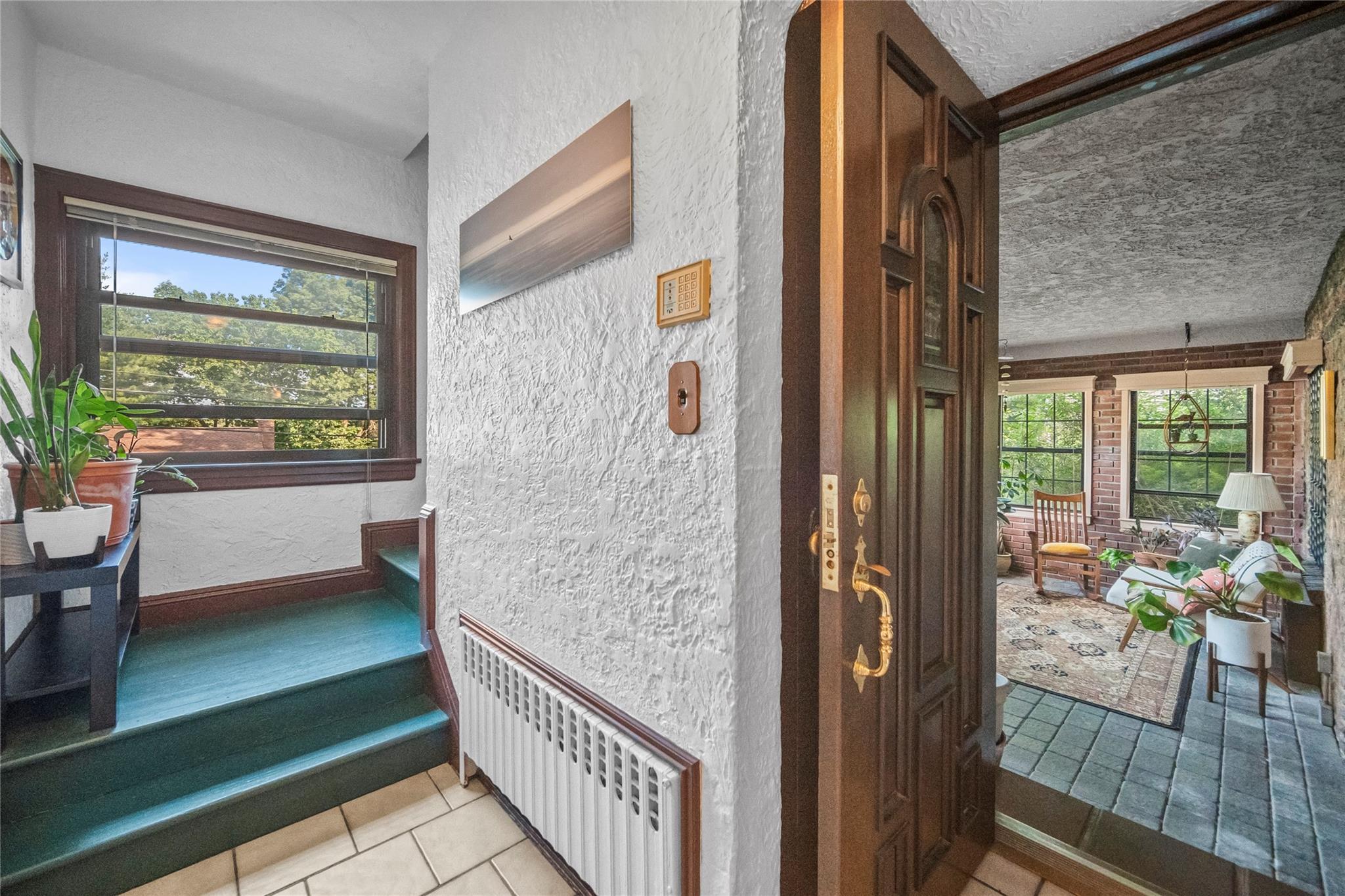 Property Photo:  25 Cliffside Drive  NY 10710 