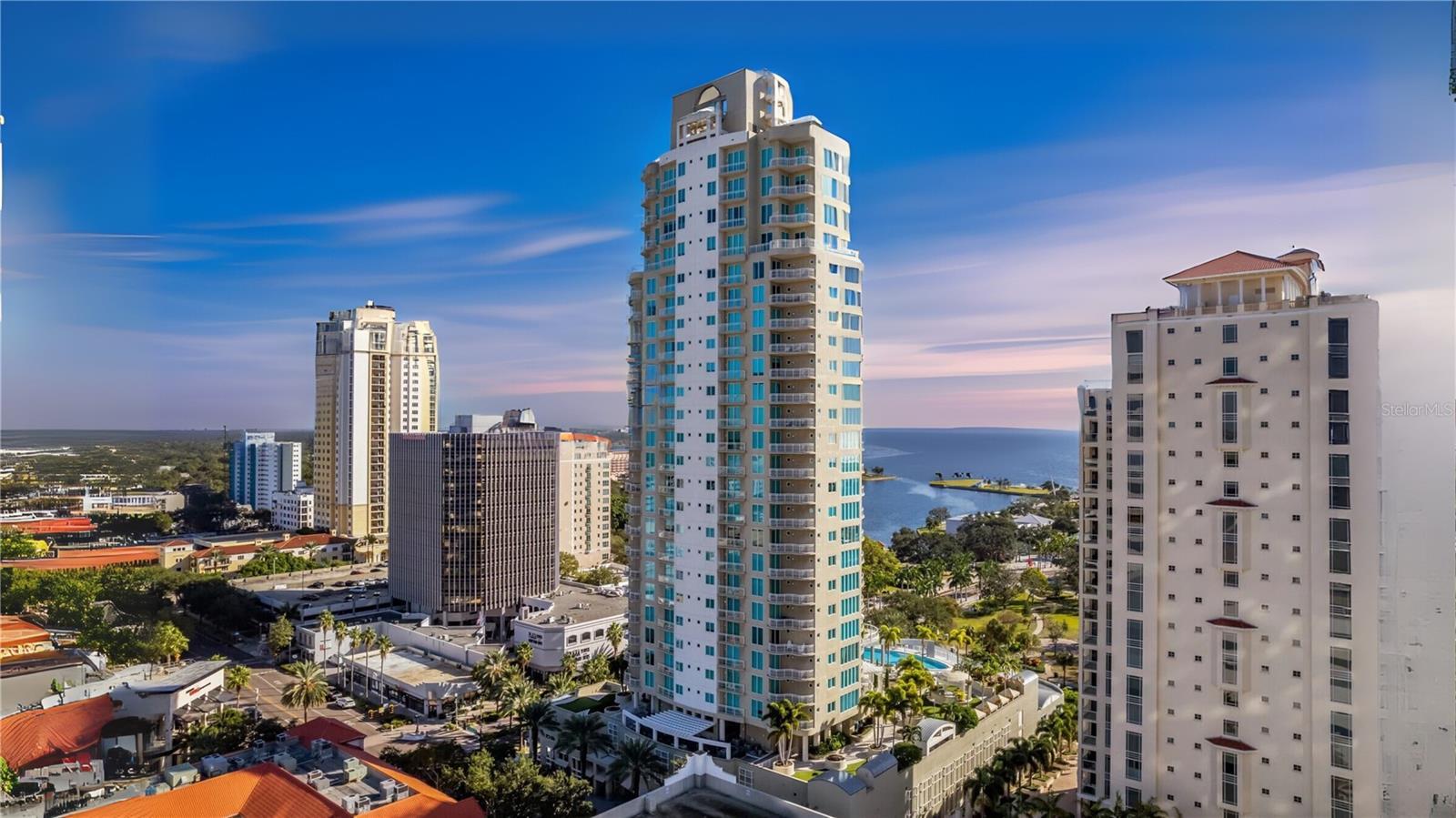 180 Beach Drive NE 1802  St Petersburg FL 33701 photo