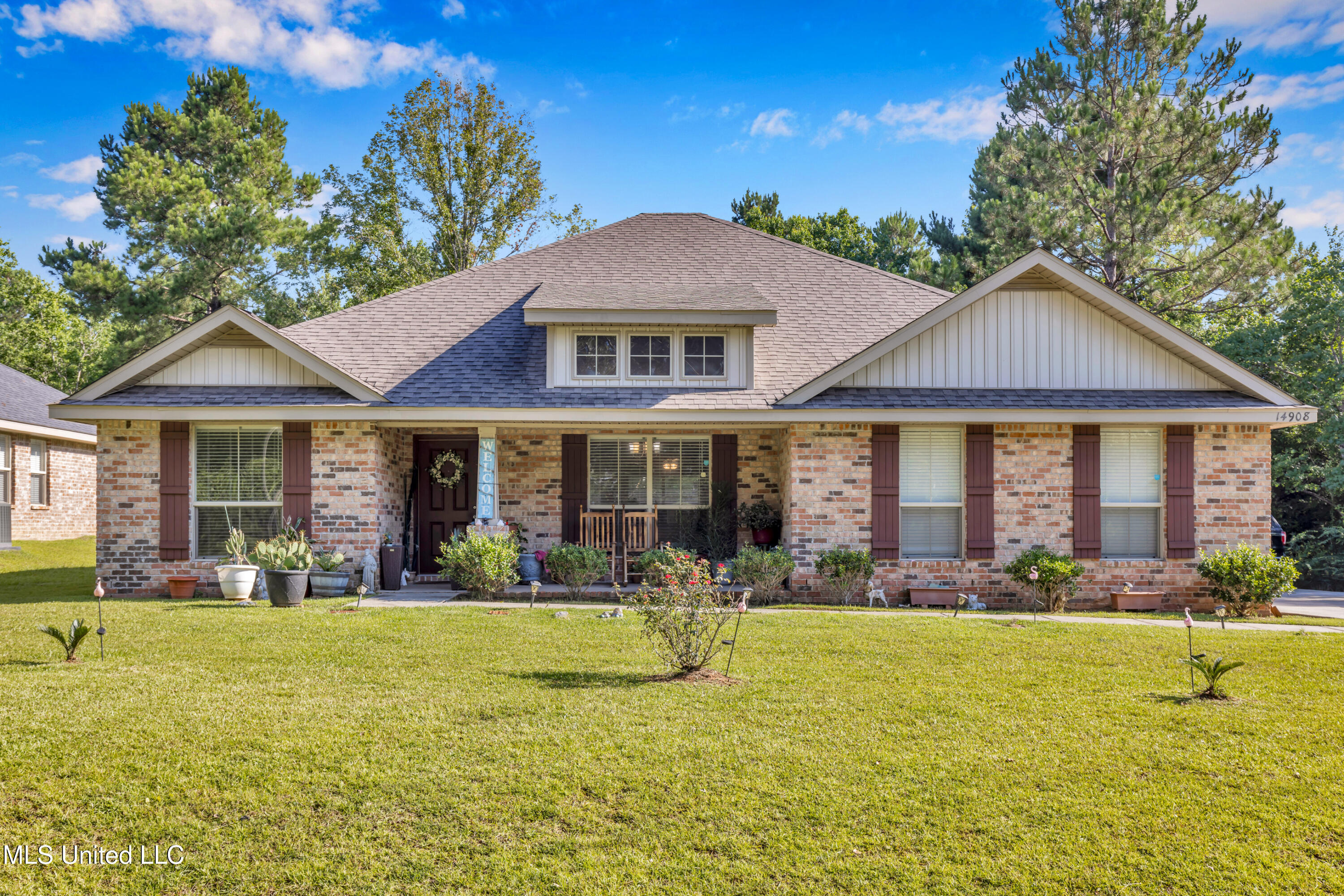 Property Photo: 14908 N Swan Road MS 39503