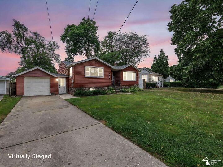 Property Photo: 5825 Edgewood Boulevard MI 48161