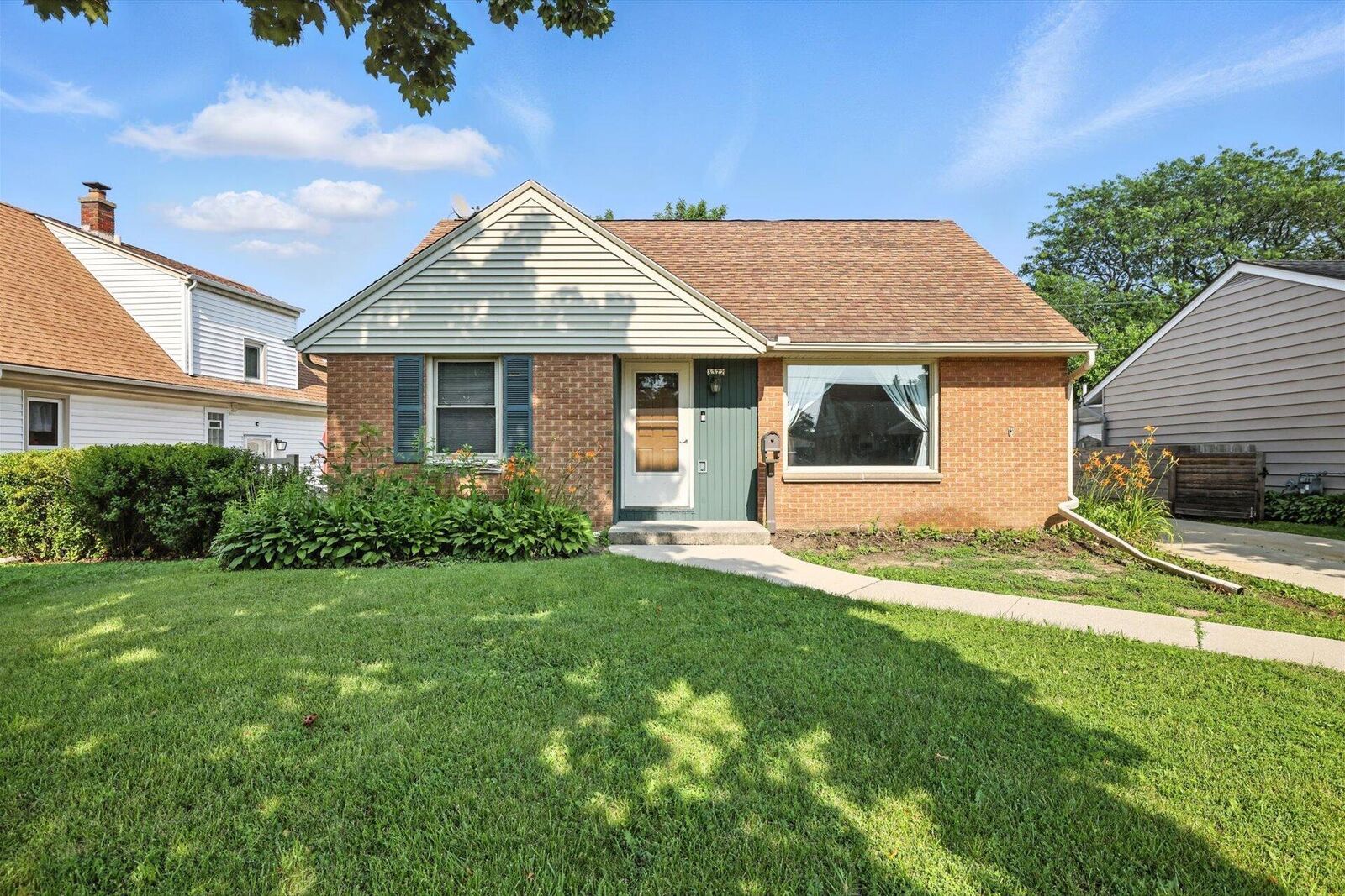 Property Photo:  3372 S 71st St  WI 53219 