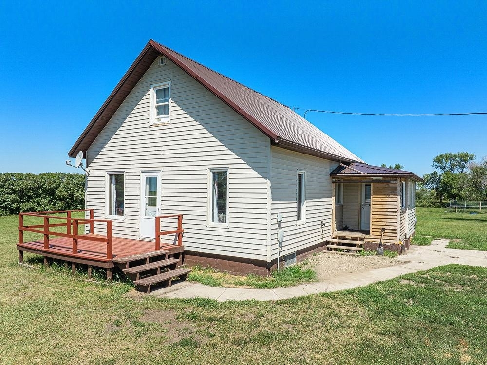 Property Photo: 2785 84th St NW ND 58750