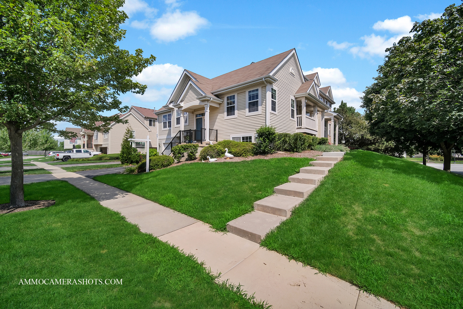 Property Photo: 840 Clover Lane IL 60140