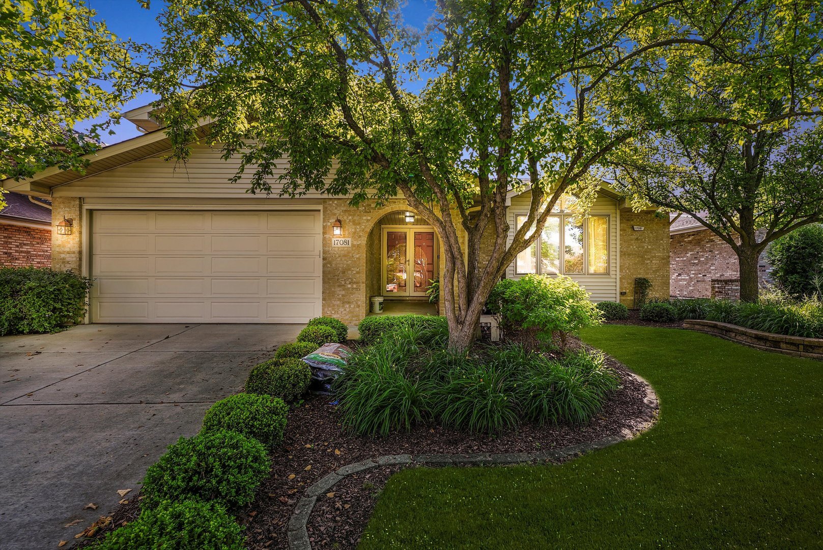 Property Photo: 17081 Bonnie Trail West IL 60452