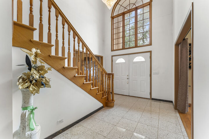 Property Photo:  1007 Wildwood Lane  IL 60056 