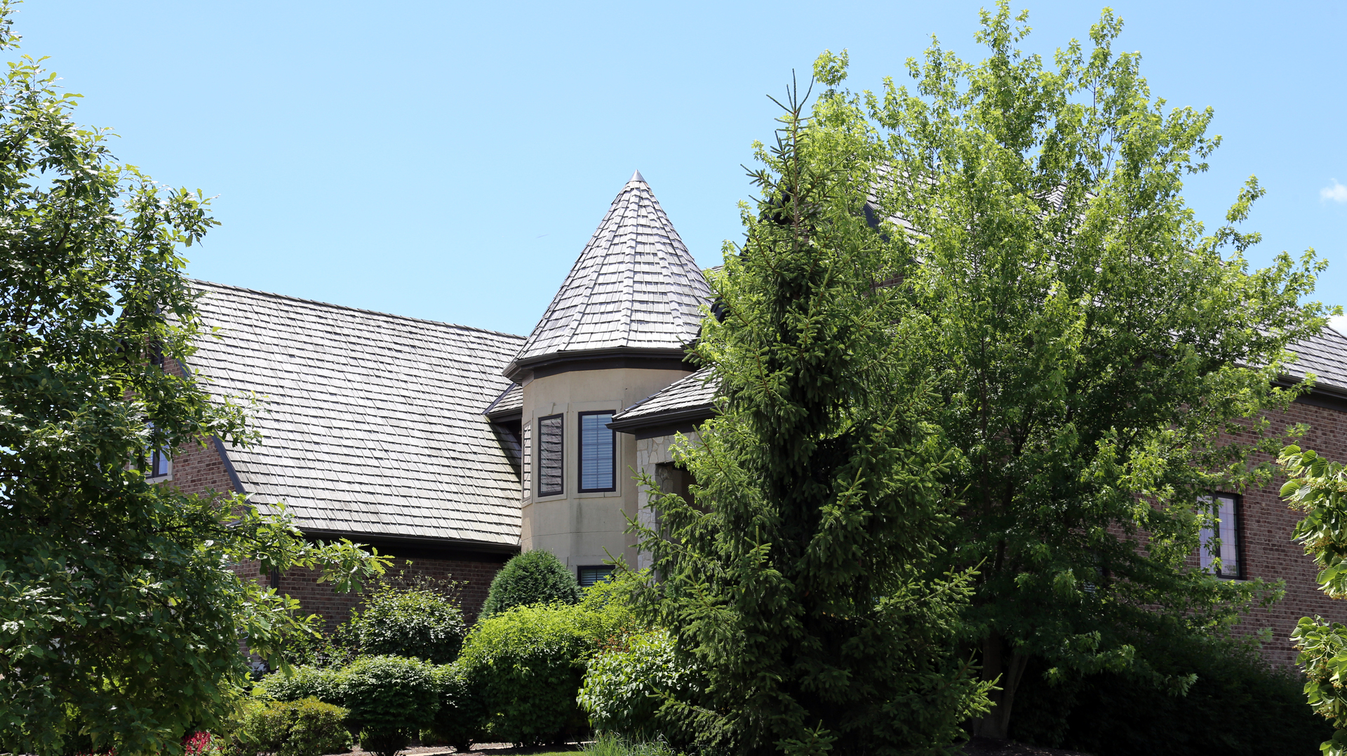 Property Photo: 1860 Lake Charles Drive IL 60061