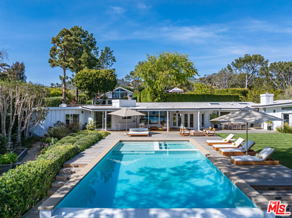 Property Photo: 28020 Sea Lane Drive CA 90265