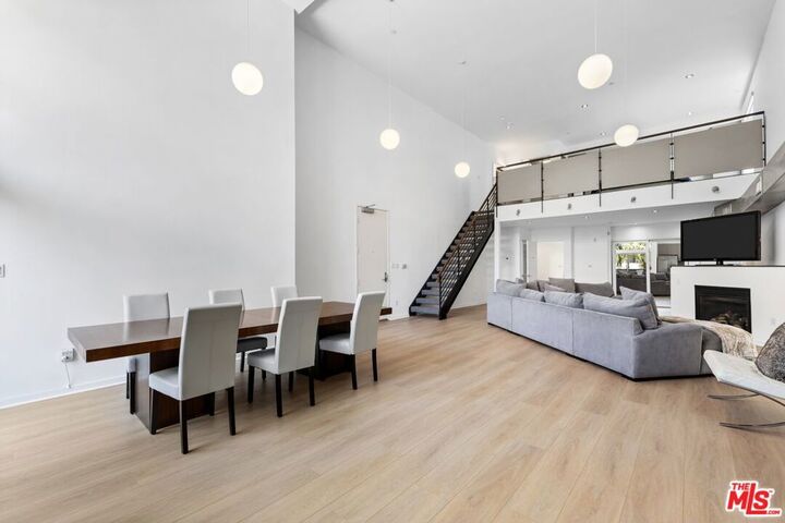 Property Photo: 7062 Hawthorn Avenue 101 CA 90028