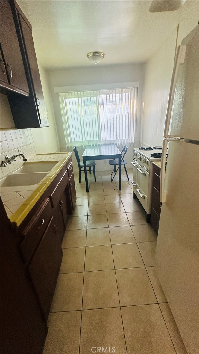 Property Photo: 5851 Harold Way A CA 90028