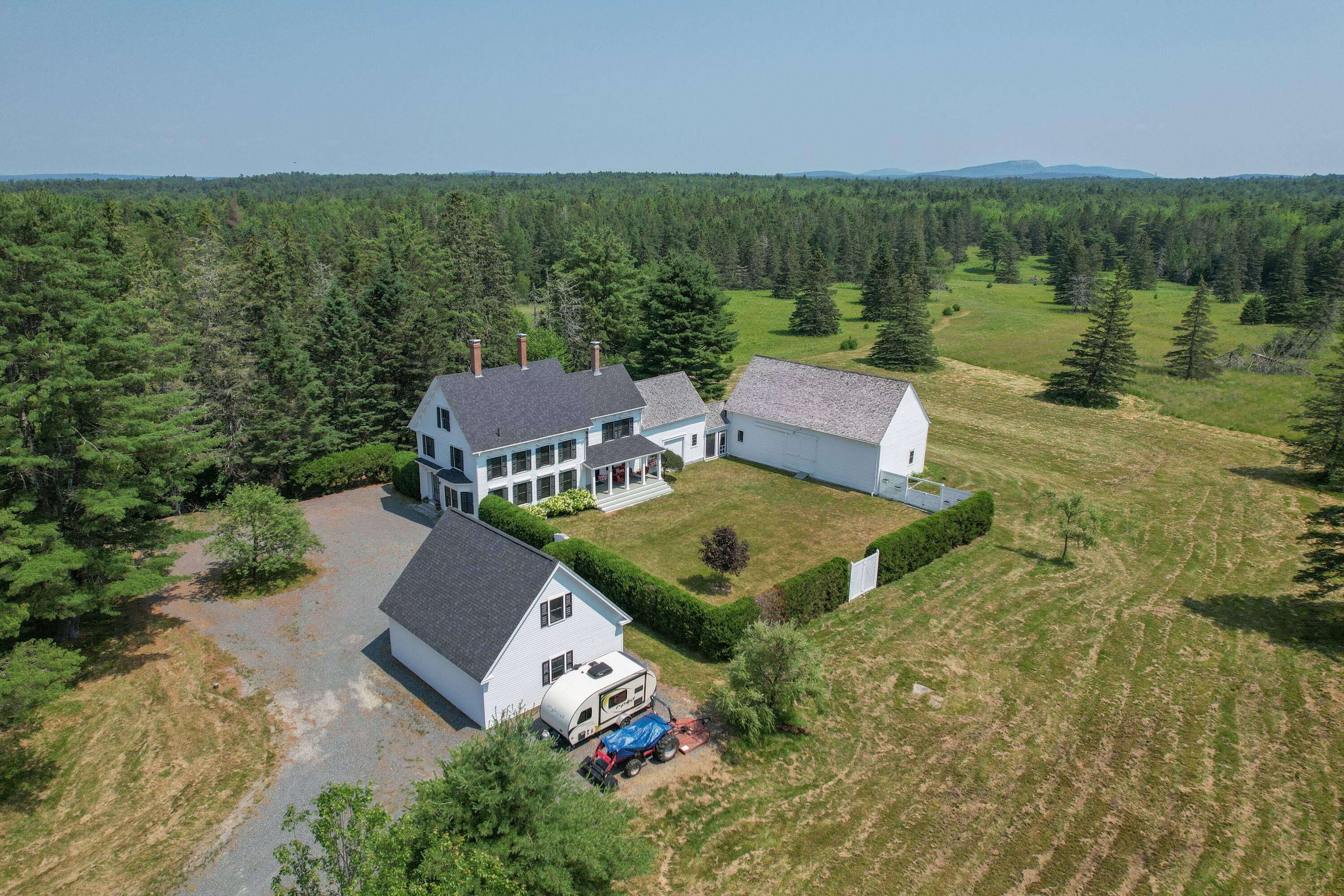 Property Photo:  384 Point Road  ME 04640 
