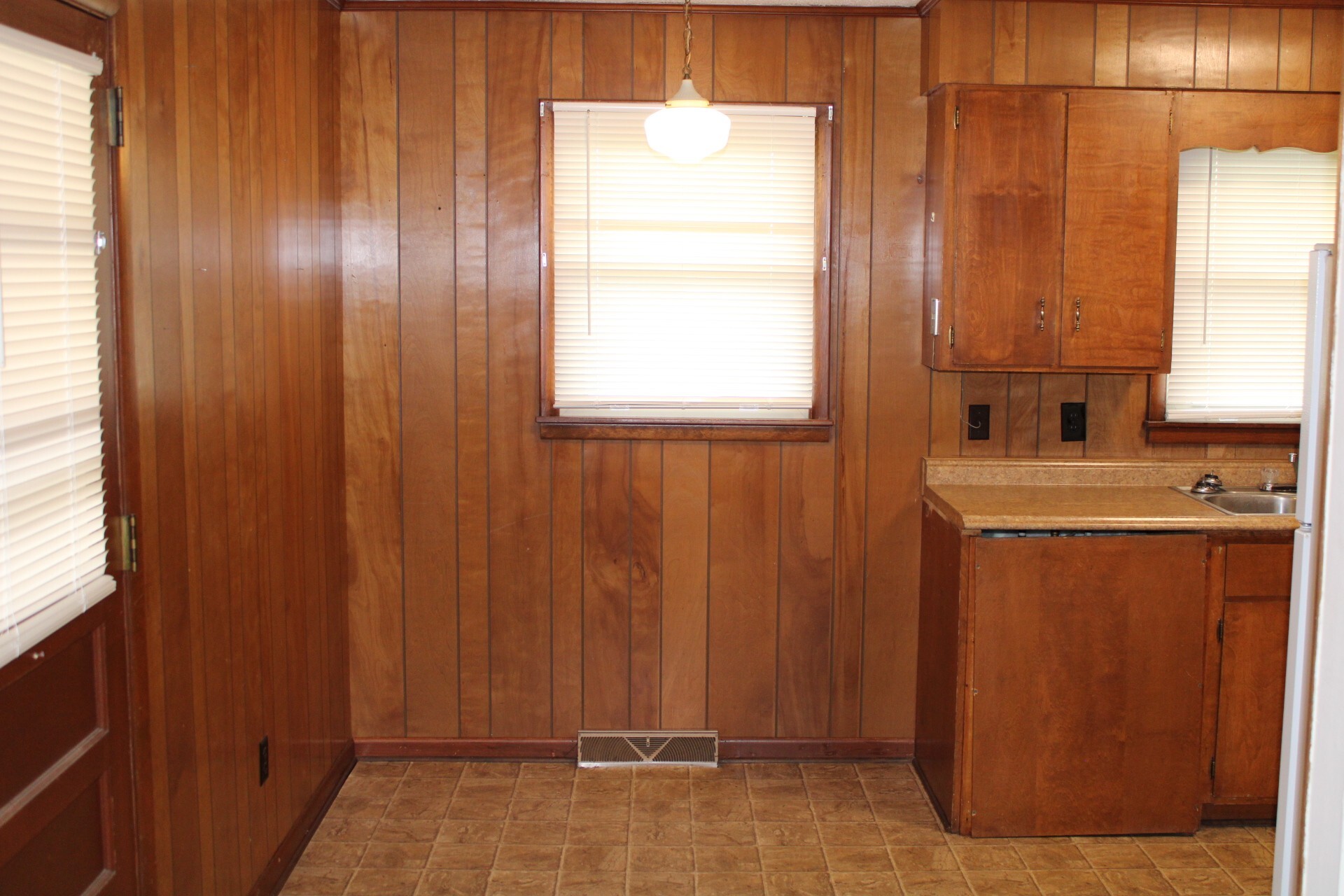 Property Photo:  1616 Hills Chapel Rd  TN 37355 