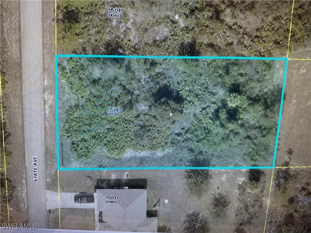 Property Photo: 1706 State Avenue FL 33972