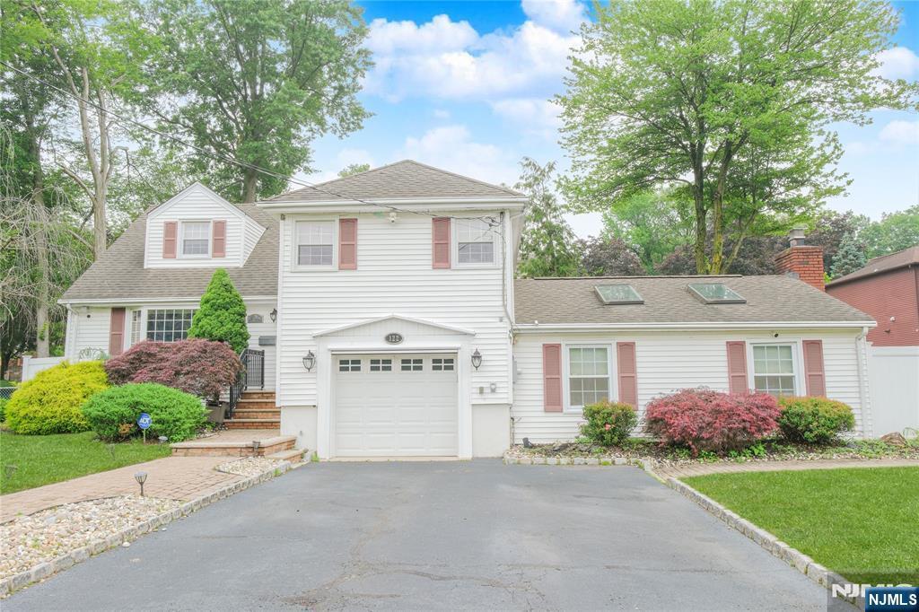 122 E Village Circle  Paramus NJ 07652 photo