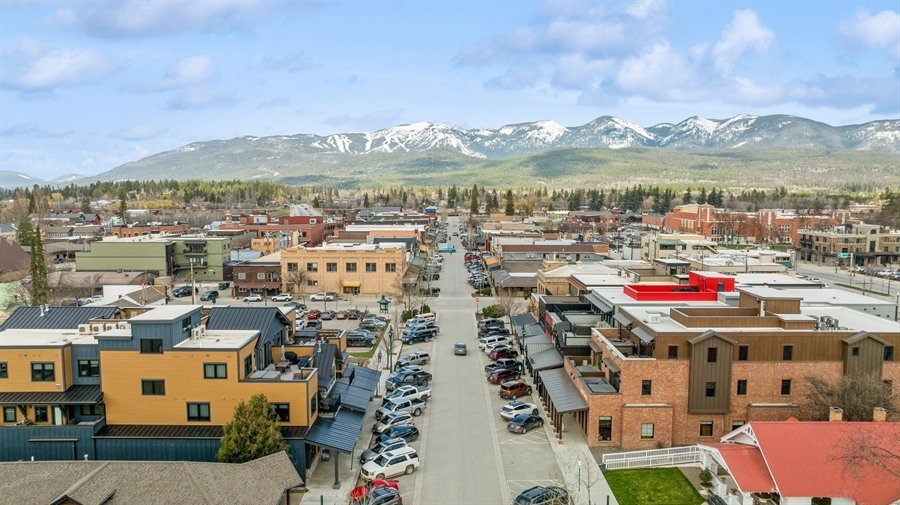 Property Photo: 325 Central Avenue 301 MT 59937
