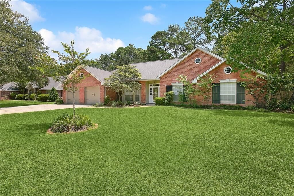 Property Photo:  241 Westwood Drive  LA 70471 