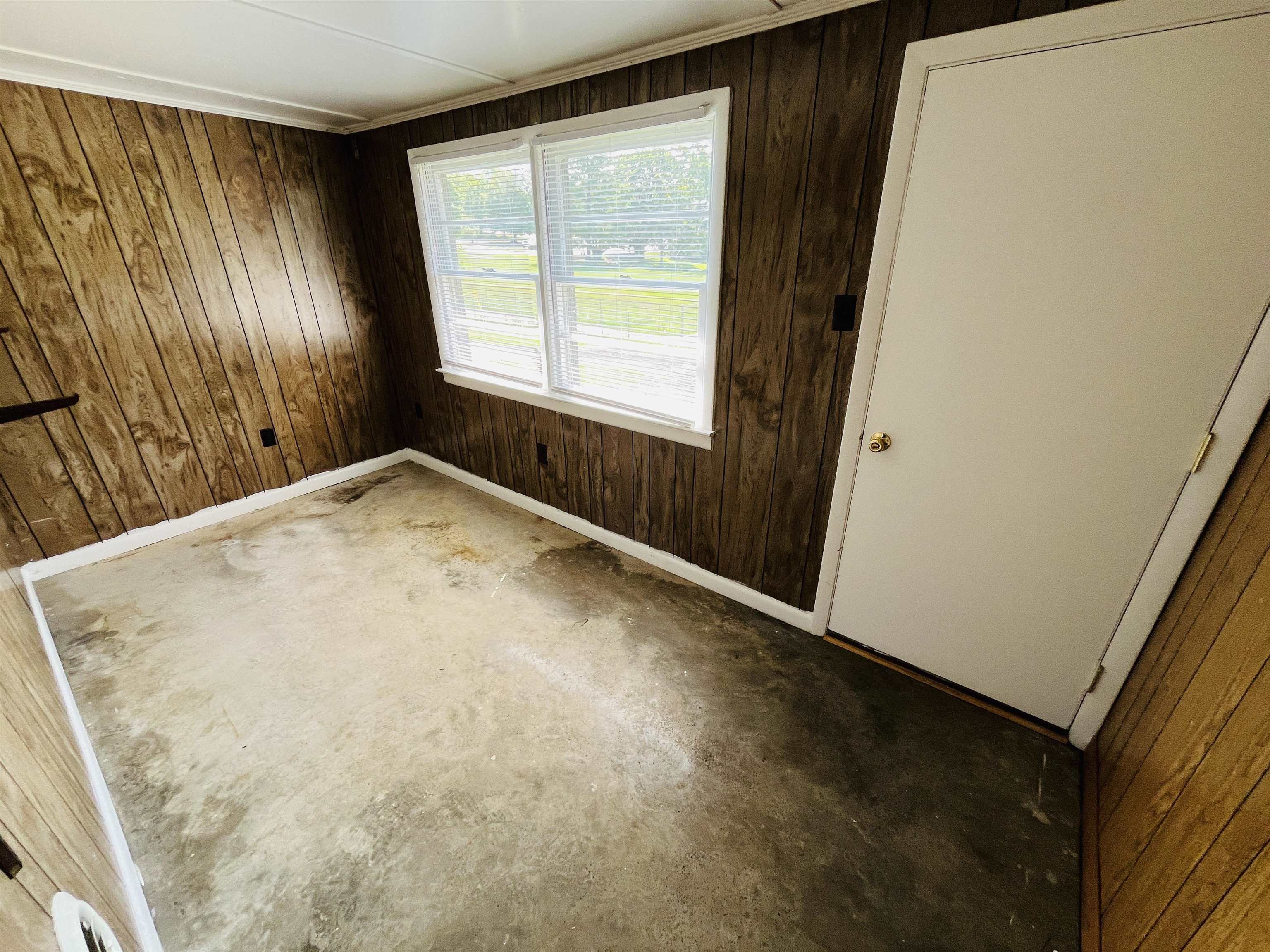 Property Photo: 405 Wilson Avenue VA 24060