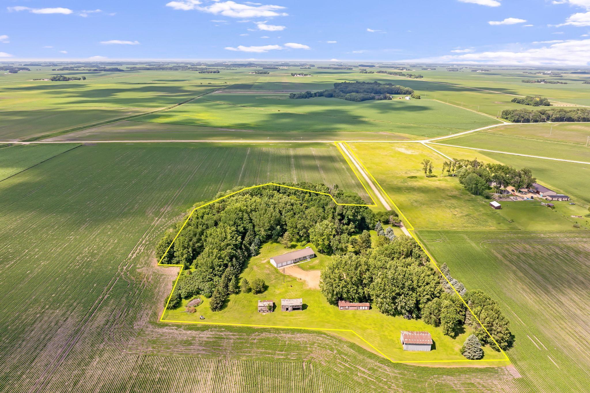 Property Photo: 39205 436th Street MN 56082
