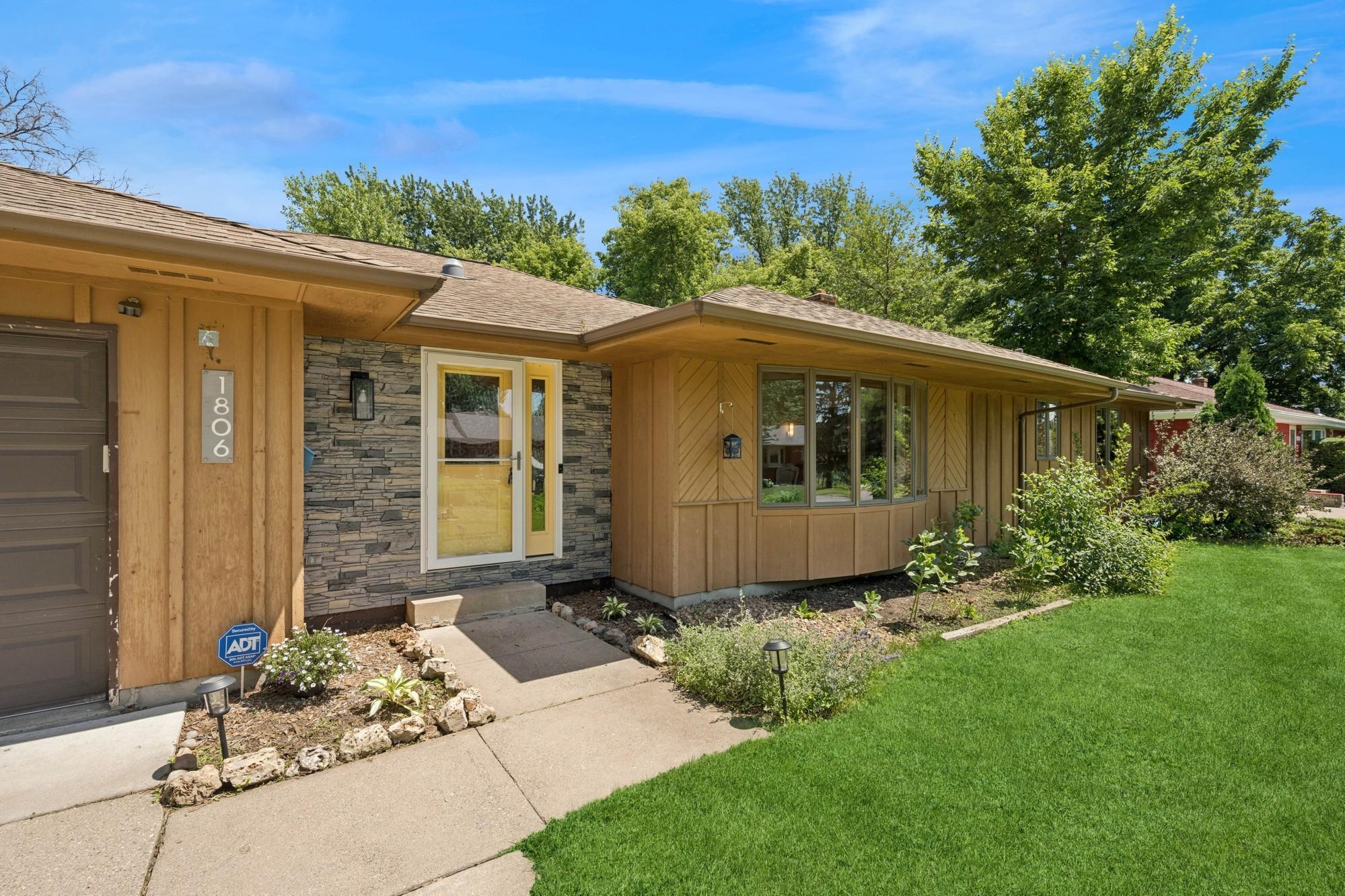 Property Photo: 1806 Aglen Street MN 55113