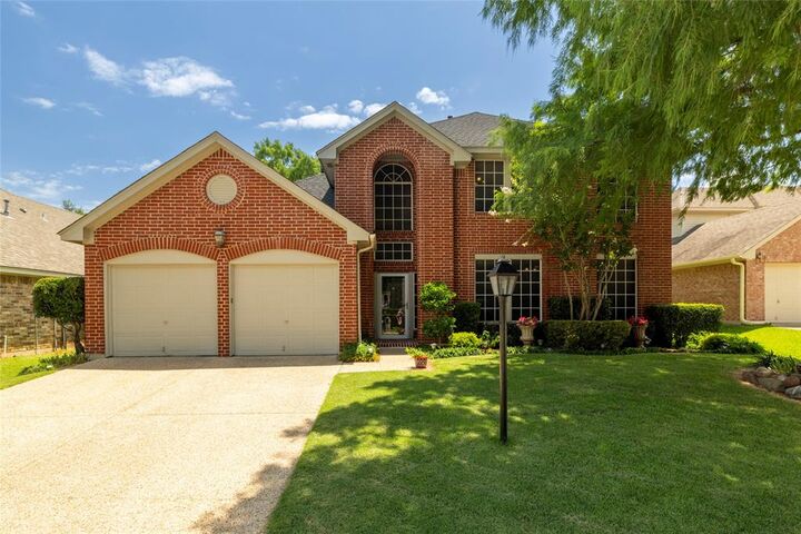 Property Photo:  1304 Hillary Lane  TX 76012 