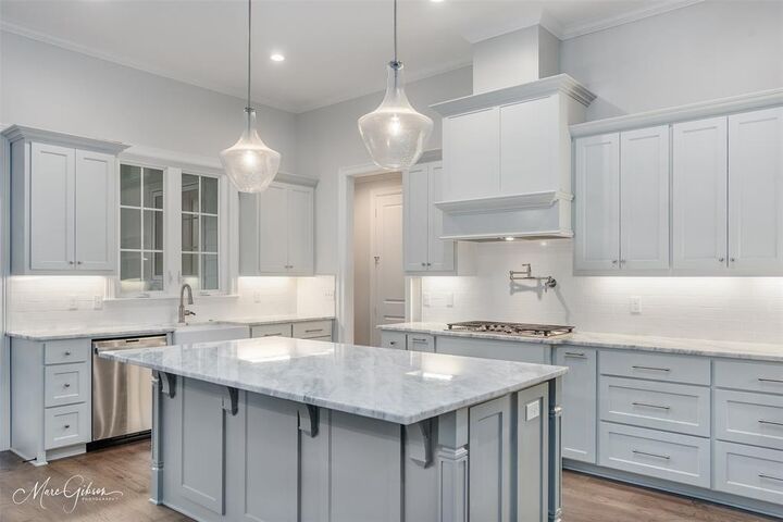 Property Photo:  2116 Old Grove Circle  LA 71106 