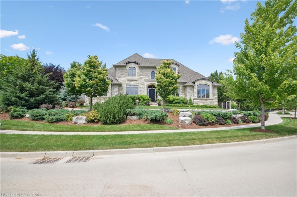 Photo de la propriété: 253 River Birch Street ON N2C 2V2