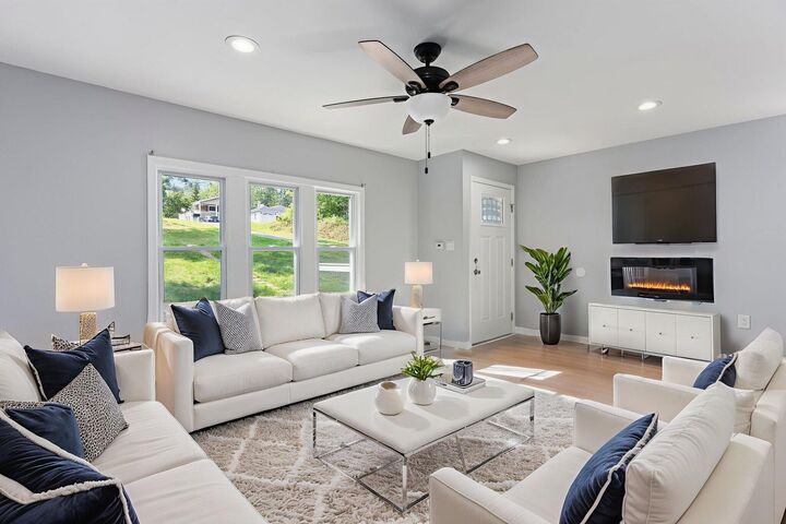Property Photo:  102 Florida Avenue  PA 18505 