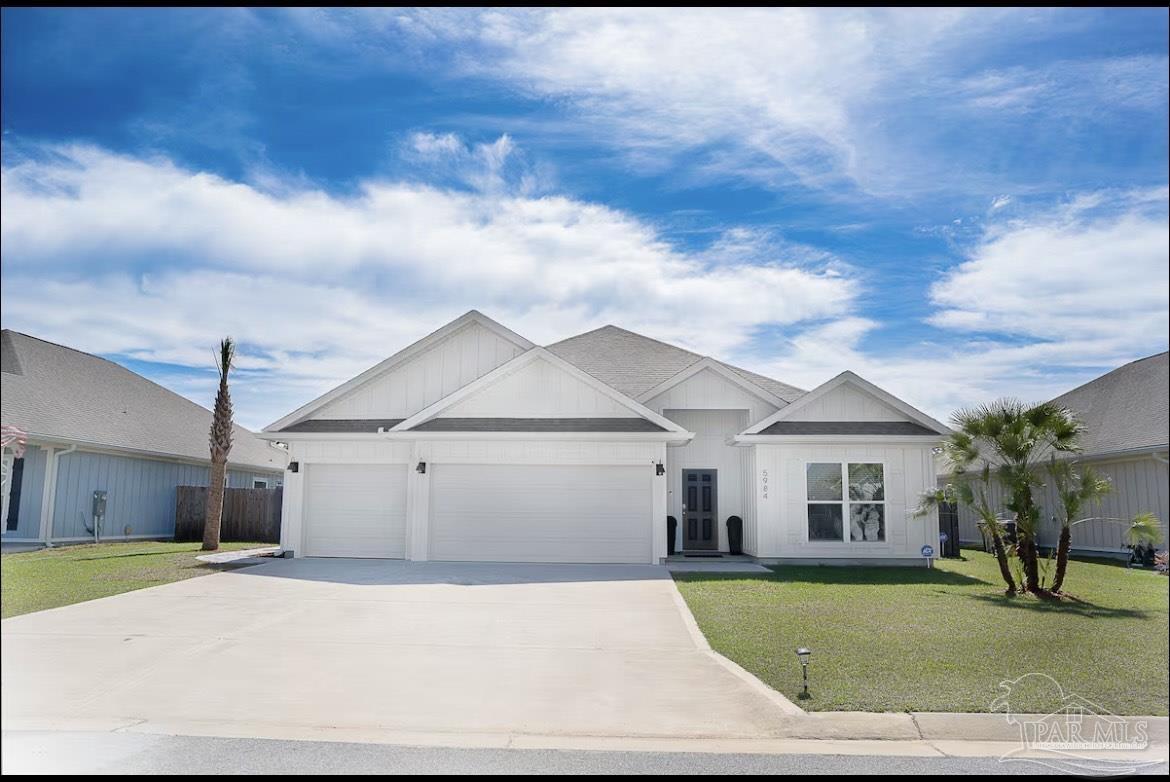 Property Photo: 5984 Forest Bay Ave FL 32563