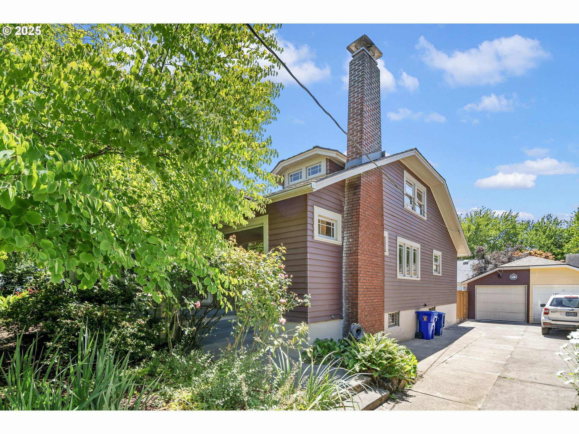 Property Photo: 2224 SE Harrison St OR 97214