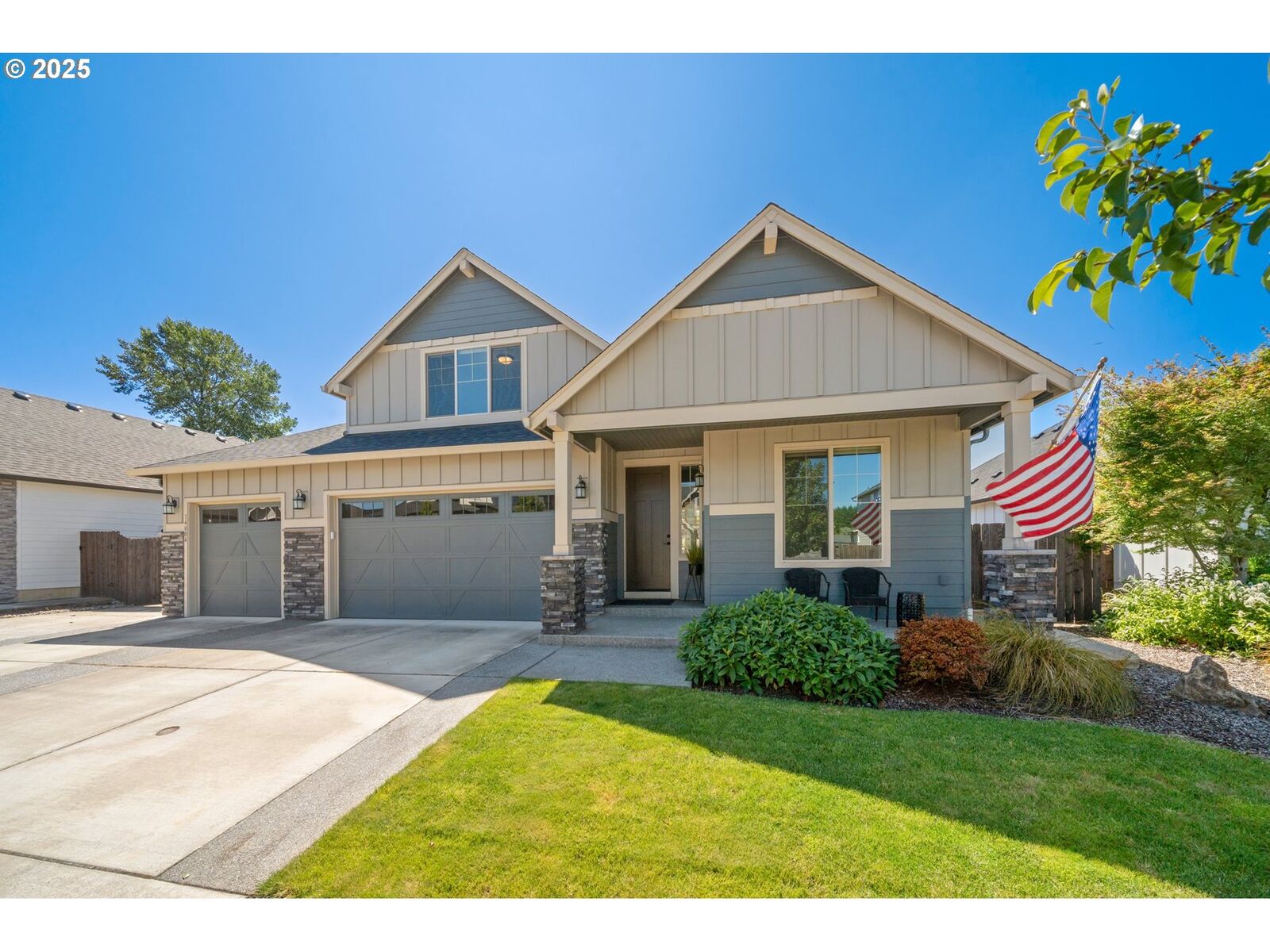 Property Photo: 14004 NE 52nd Ave WA 98686