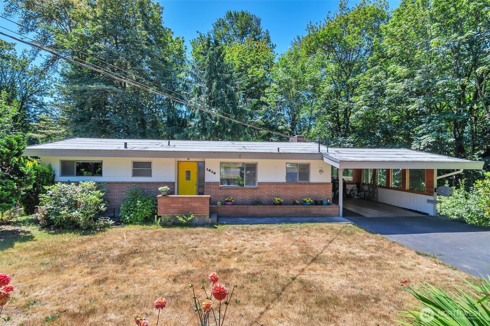 Property Photo: 1515 NE 106th Street WA 98125