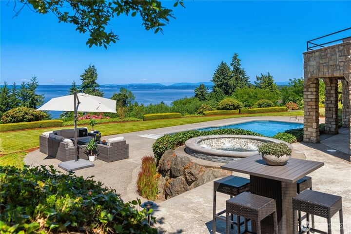 Property Photo: 6411 View Street NE WA 98422