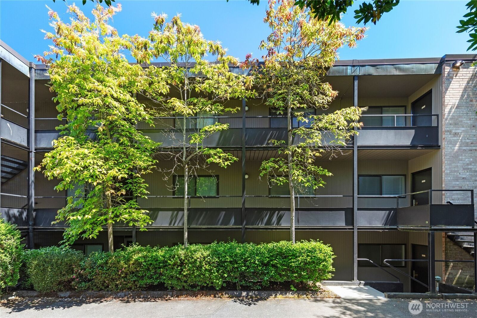 Property Photo:  5101 NE 55th Street 103  WA 98105 
