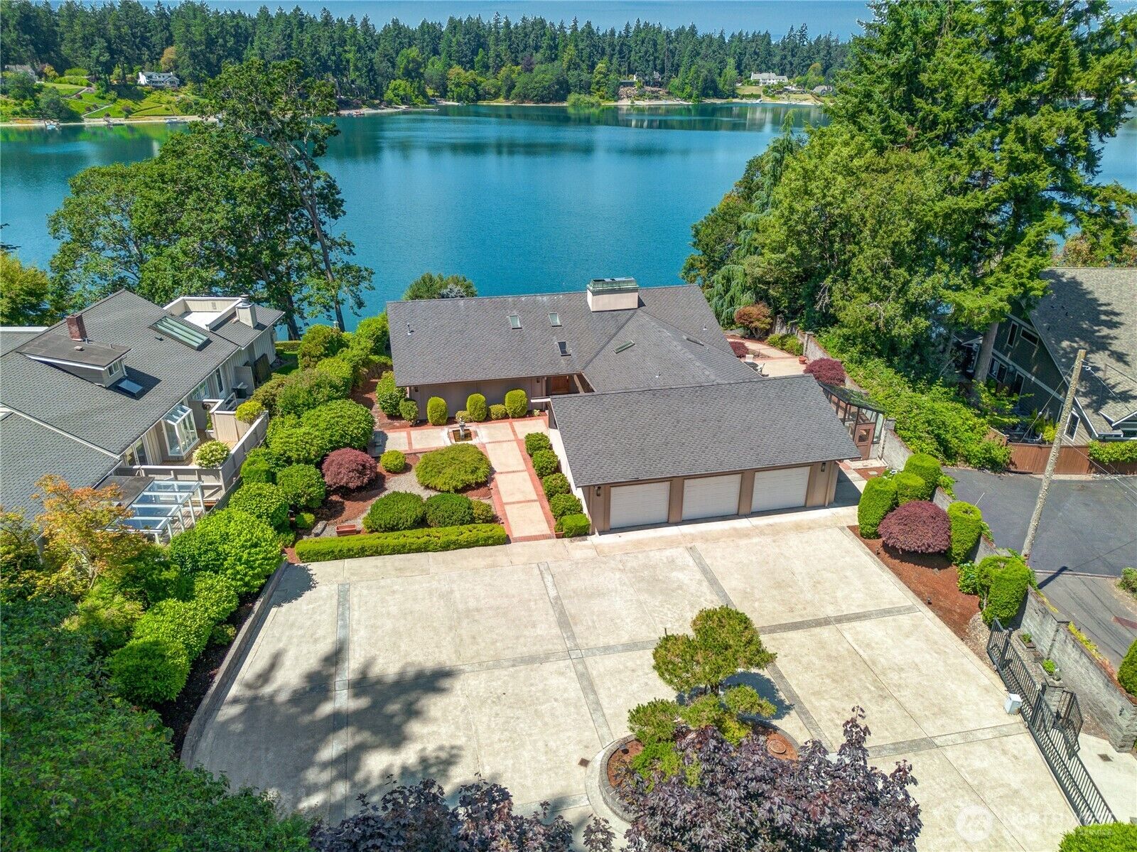 Property Photo:  6638  Hilltop Lane  WA 98499 