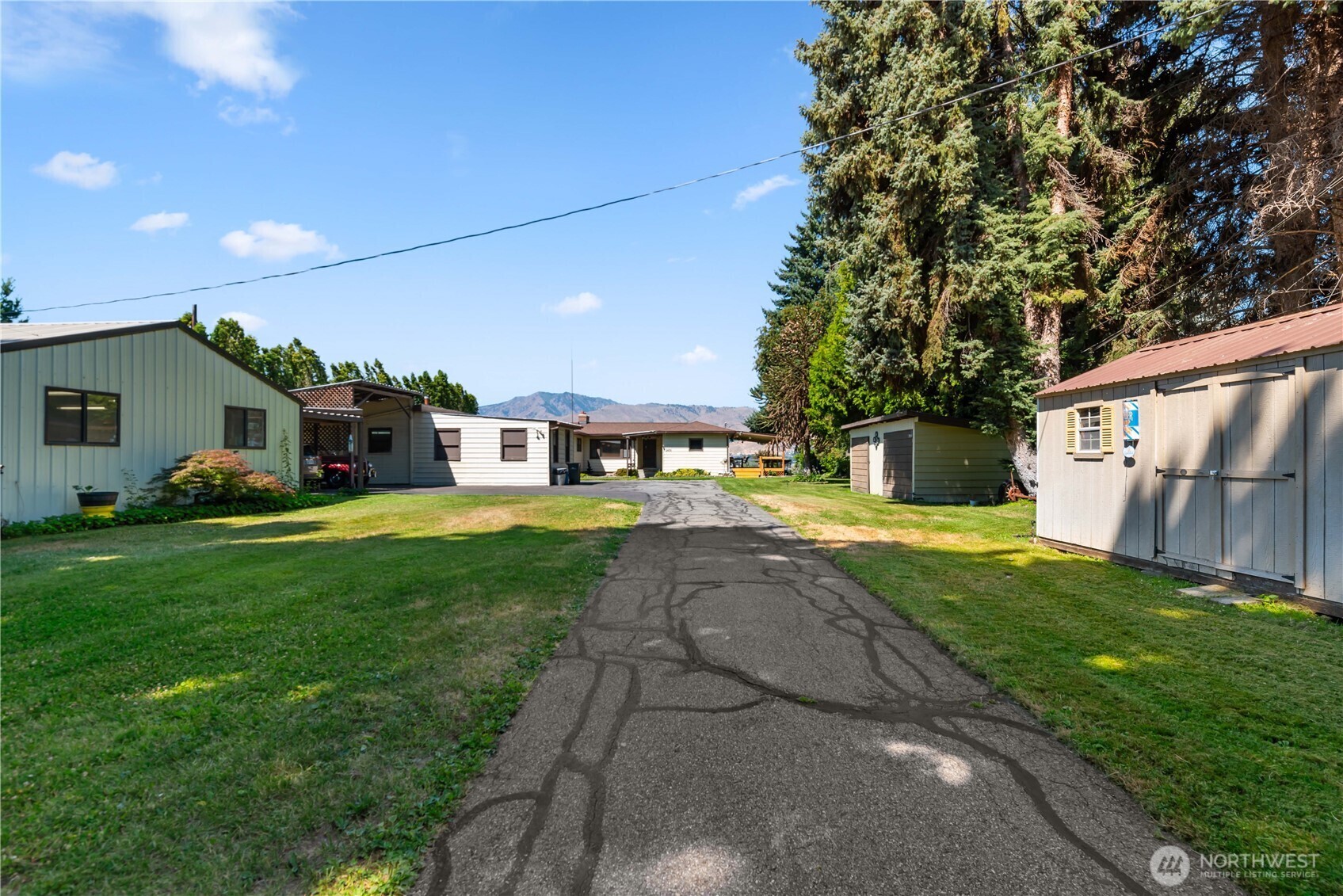 Property Photo: 2434 NW Alan Avenue WA 98802