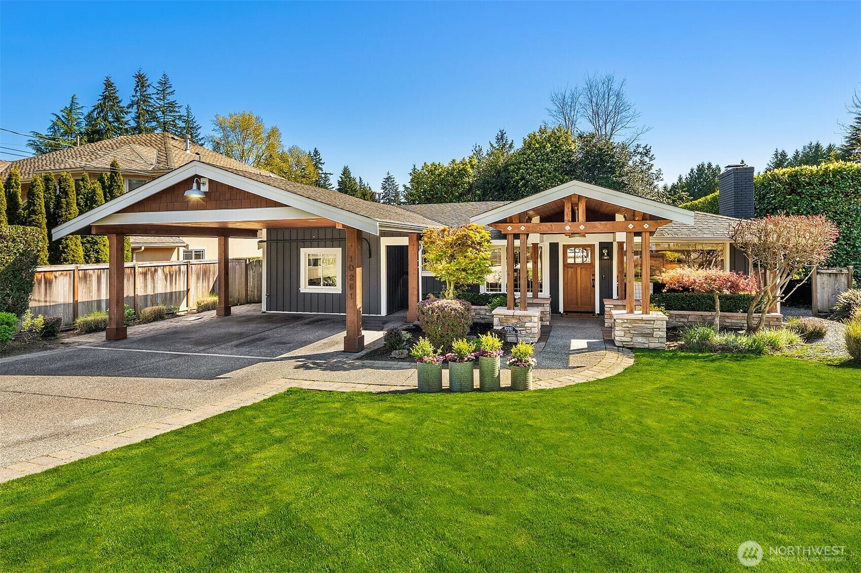 Property Photo: 10261 NE 21st Place WA 98004