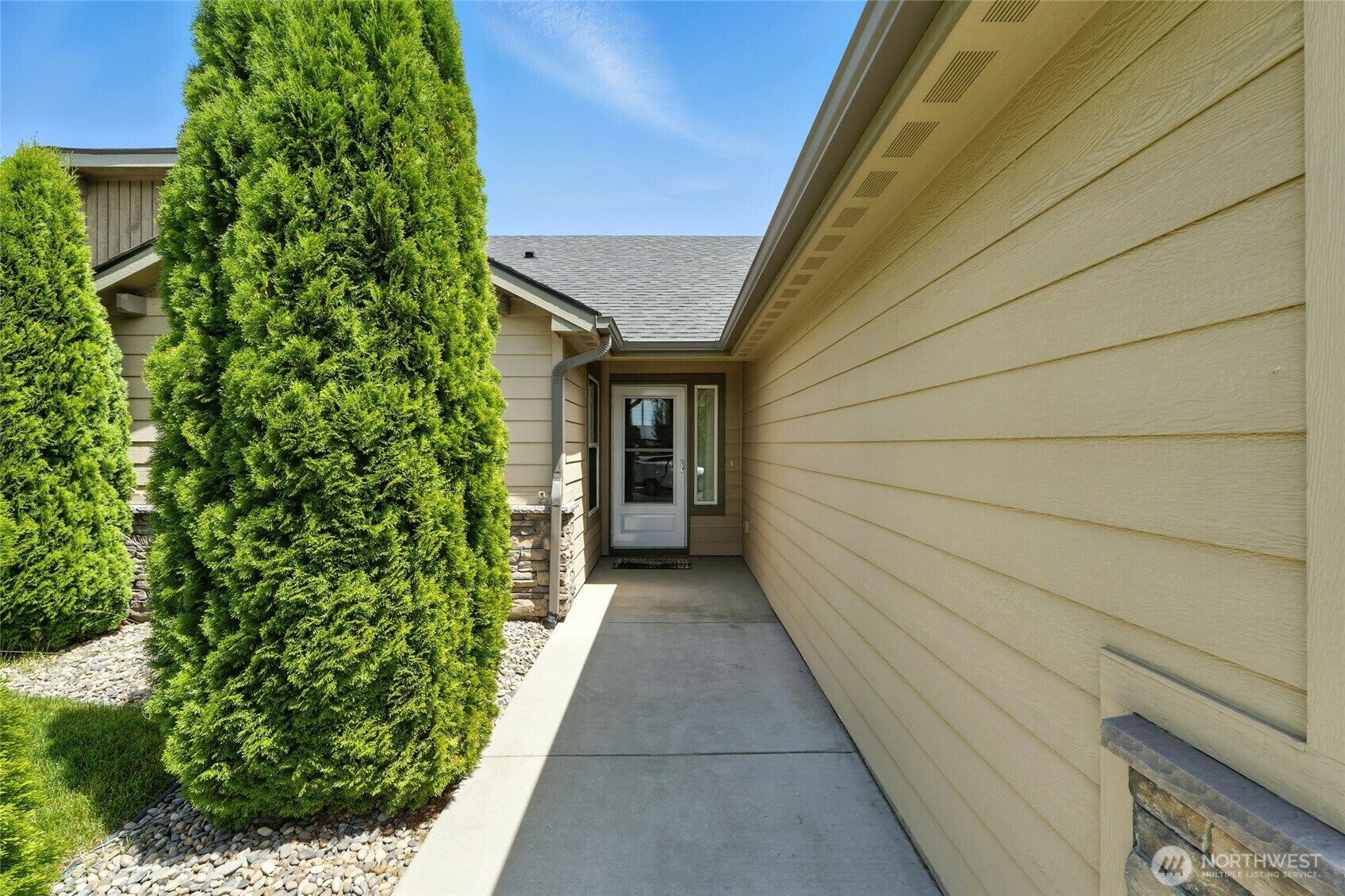 Property Photo: 1330 Caprio Loop WA 99362