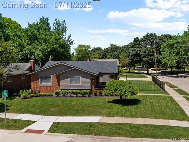3521 Hillside Drive  Royal Oak MI 48073 photo