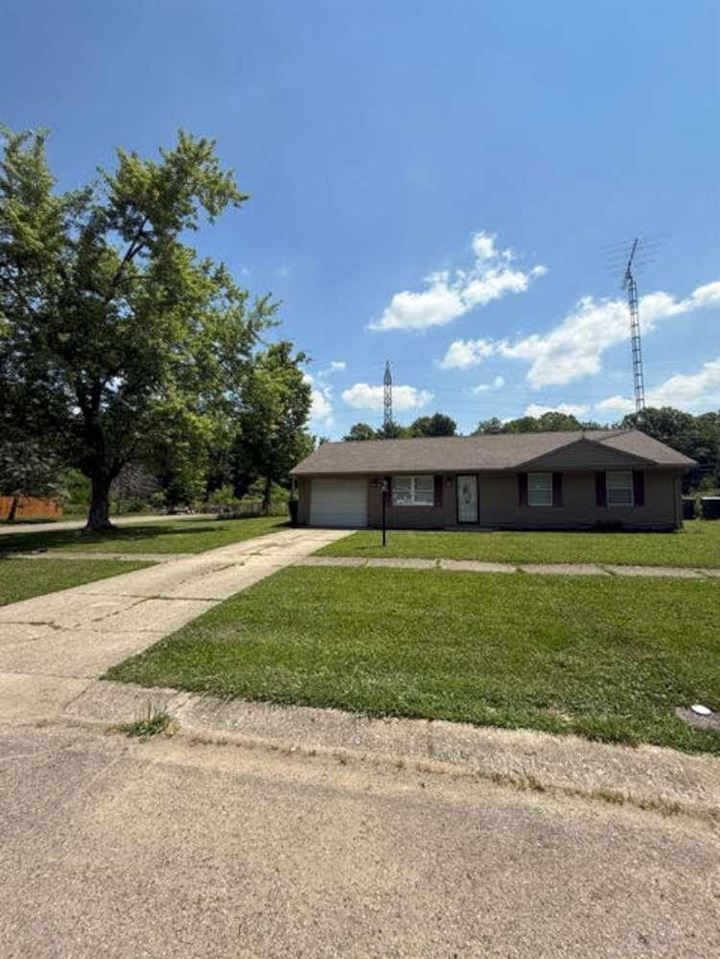 Property Photo:  101 Highland Drive  IN 47374 